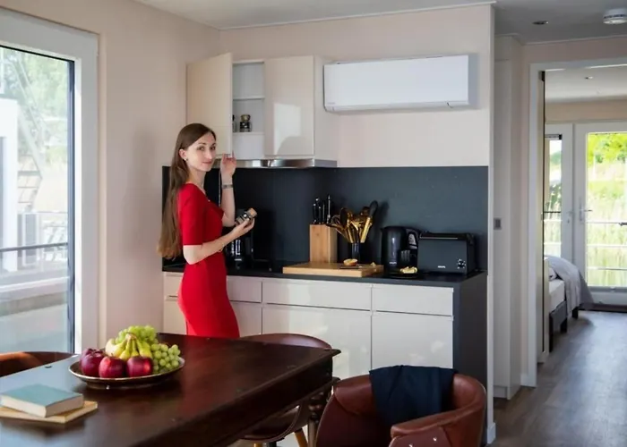 Hausboot Queen - Lp6 *